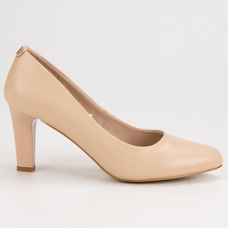 Pumpar på VINCEZA -pelaren brun