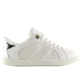 Vita sneakers med en stjärna A6213 VIT / SILVER