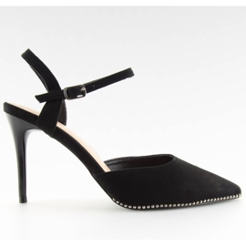 Sandaler på en svart häl J1126-1 Svart