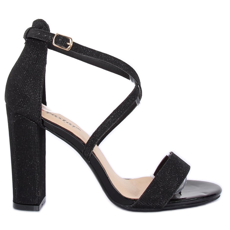 Svarta sandaler på stolpen NC791 Svart