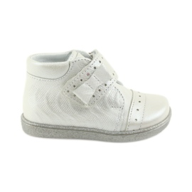 Kardborrband barnskor Ren But 1535 med silverrosett