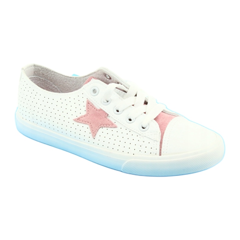 Big Star Kvinnors sneakers dekorerade med en stjärna 274691 vit