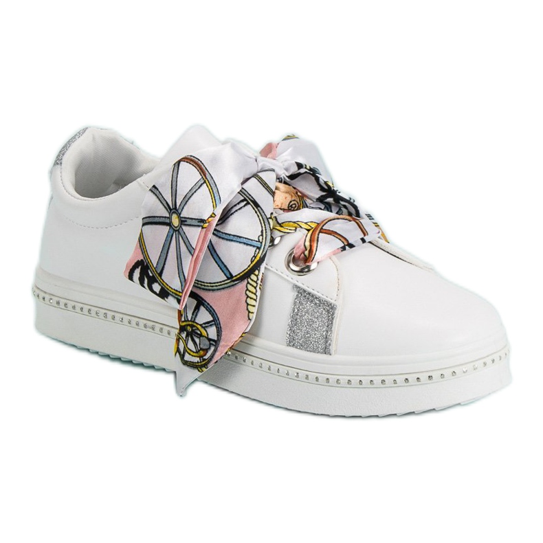 Sportskor bundna med ett band vit