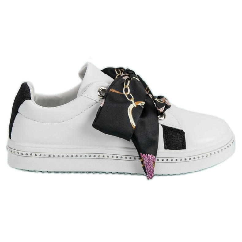 Sportskor bundna med ett band vit