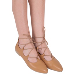 Vices Moderiktiga bundna ballerinor brun