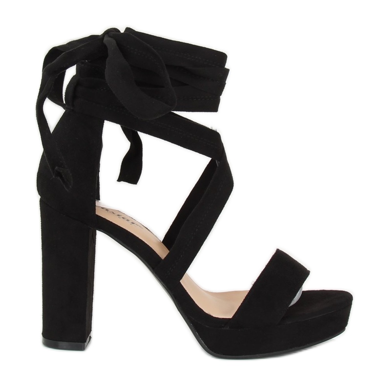 Svarta sandaler på plattformen NC805 Svart