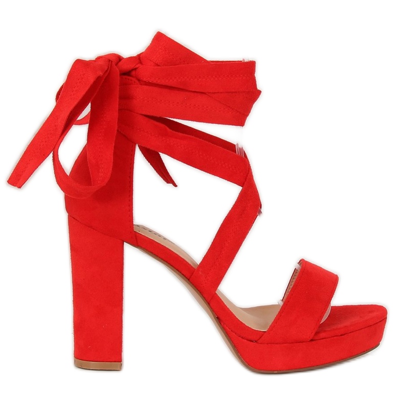 Röda sandaler på plattformen NC805 Röd