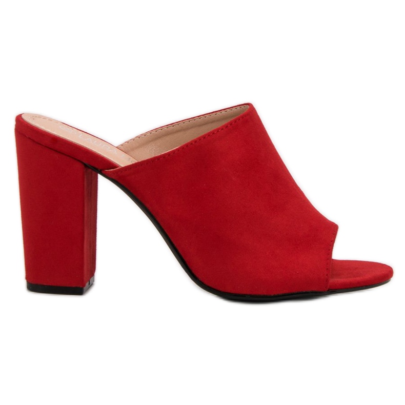 Laura Mode Mocka tofflor på en bar röd