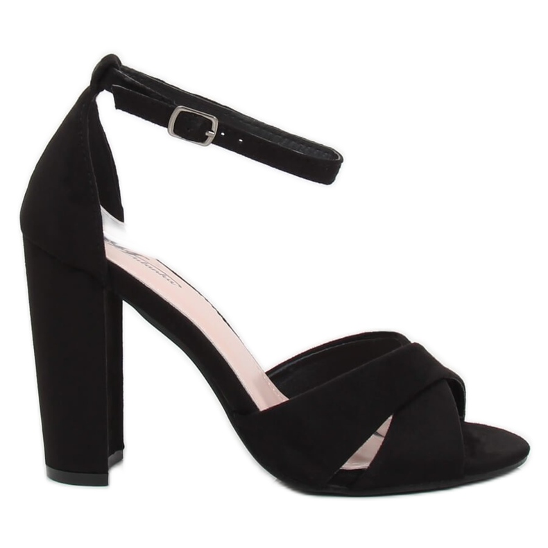 Svarta sandaler på stolpen. 369-34 Svart