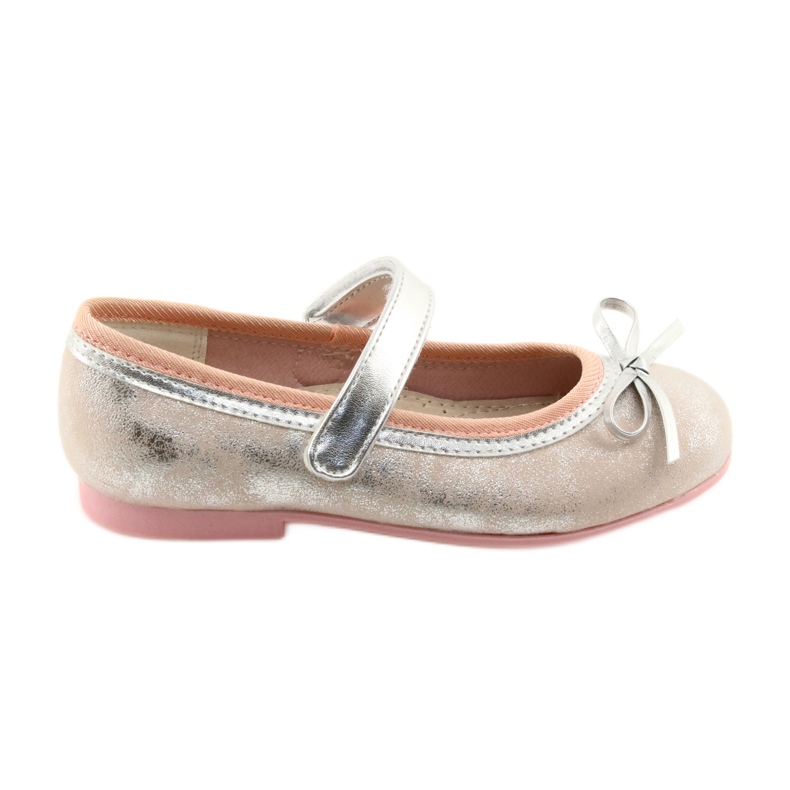 Ballerinas pumpar med en American Club GC18 rosett grå rosa