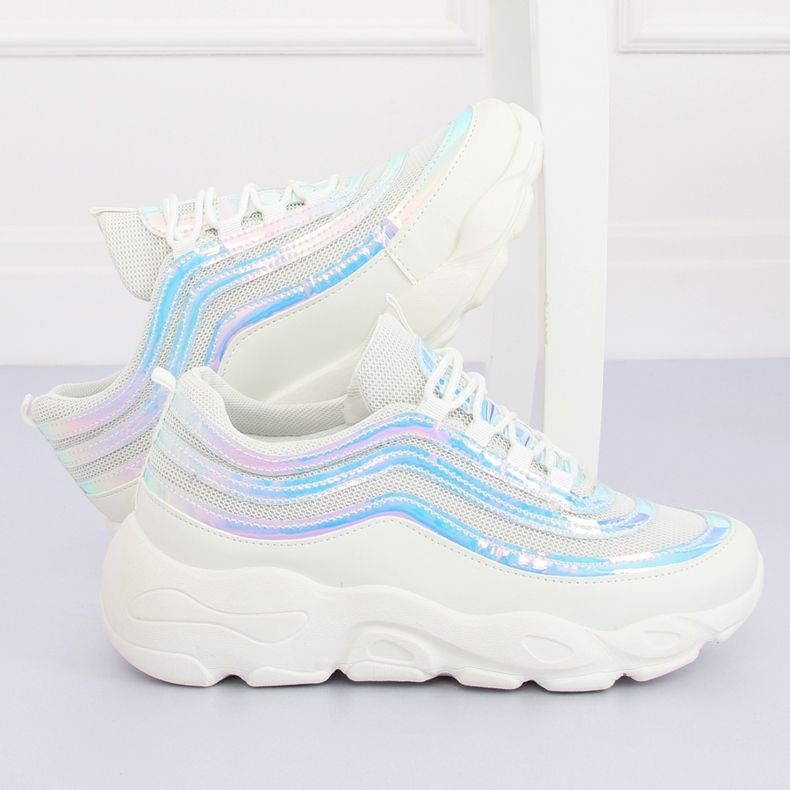 Vita sportskor LA52P White II-GAT