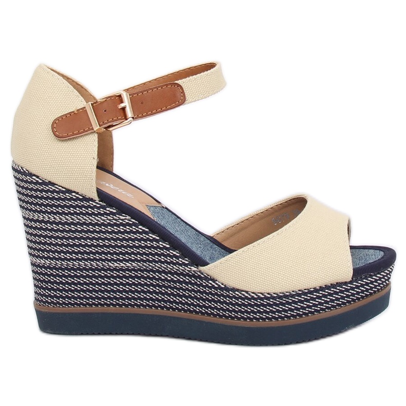 Beige sandaler på kilklack 9079 Beige