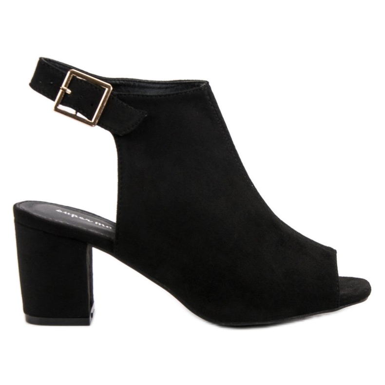 Super Mode Byggda sandaler på en bar svart