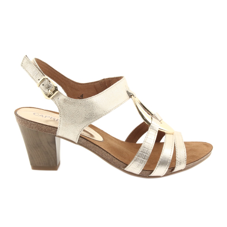 Caprice damsandaler med en utsmyckning 28308 gyllene oval