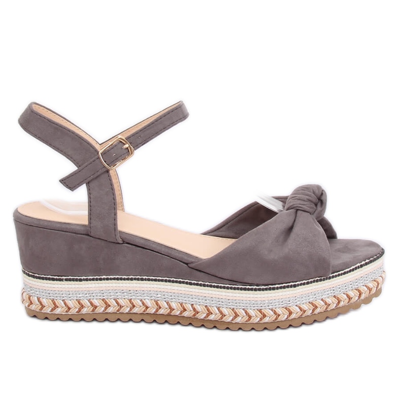 Grå sandaler på kilklack B126 Grå