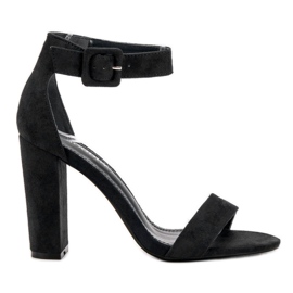 Goodin Sandaler På En Bar svart