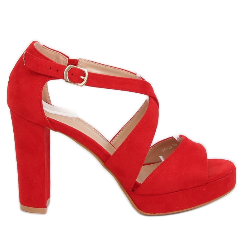 Röda VV-23 Röda sandaler på plattformen