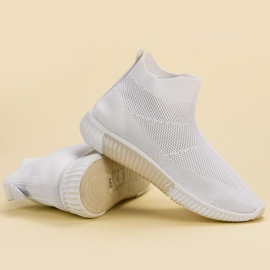 SHELOVET Slip-on skor ovanför fotleden vit