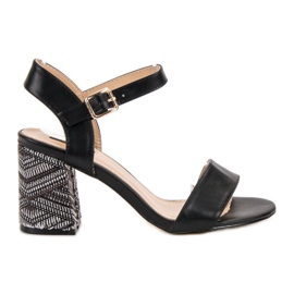 SDS Sandaler med dekorativ häl svart