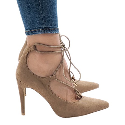 Beige pumps på häl 4524-14