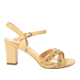 Beige högklackade sandaler 62225