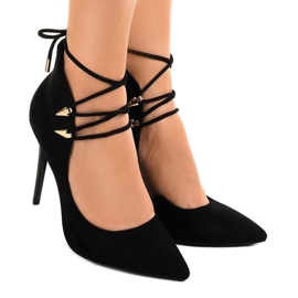 Svarta pumpar på en bunden stift 6251-P