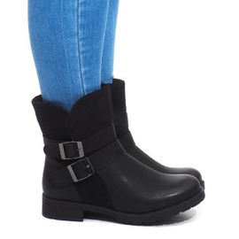 Varma stövlar med spänne B0-178 svart