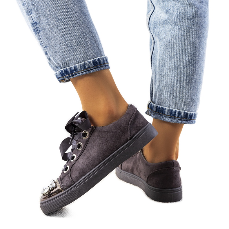 Rikt dekorerade sneakers 6192 grå