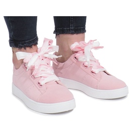 Rosa sneakers med Sabine rosetter
