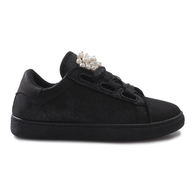 Svarta sneakers med Black Pearl