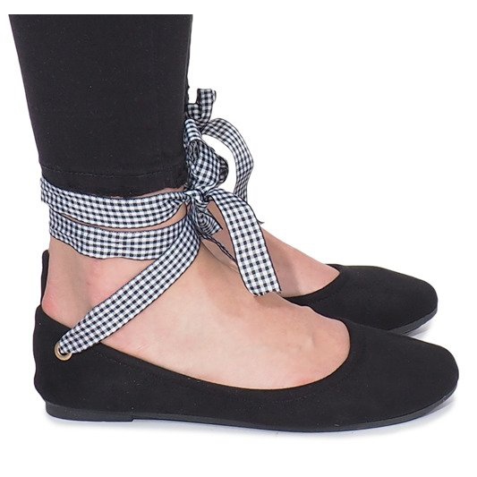 Svarta ballerinor med rosett från Acro