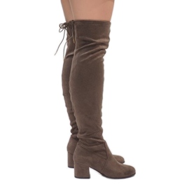 Mocka stövlar på TE1704-3 stolpen mångfärgad