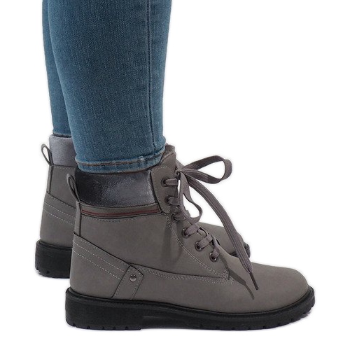 Gråisolerade stövlar NR06-3