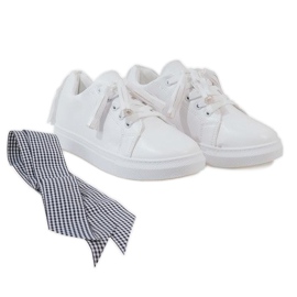 Vita sneakers med fransar HS713-9