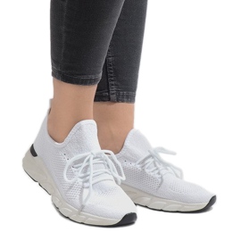 7766-Y vita sportskor