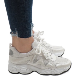 Vita trendiga sportskor KB-153