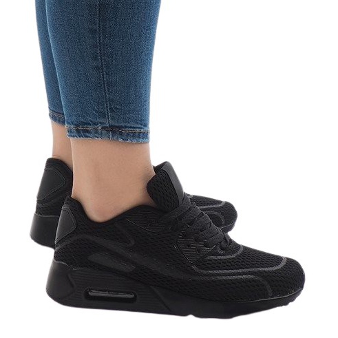 Svarta sportskor Z2014-7