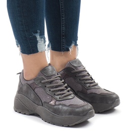 BY-080 grå sportskor