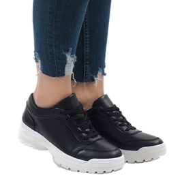 Svarta sportskor 6255