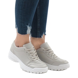 Gråa sportskor 6255