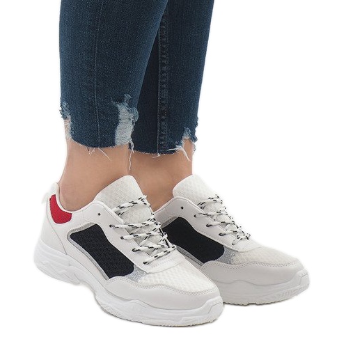 Flerfärgade trendiga sportskor YM-31 Svart vit röd