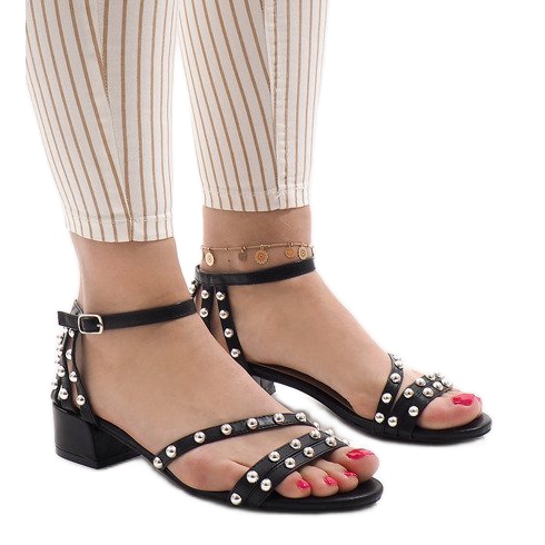 Svarta högklackade sandaler 77-11