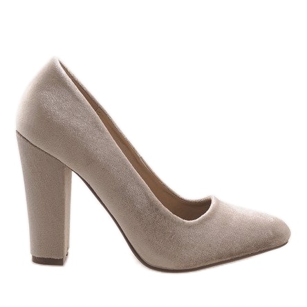 Beige velourpumpar på pelaren 91603-1