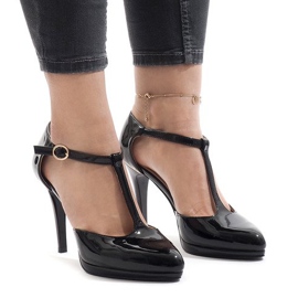 Svarta pumpar på A509-22-1-pelaren