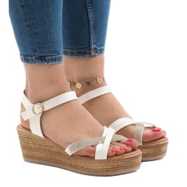 Vita sandaler på WS8816 -plattformen