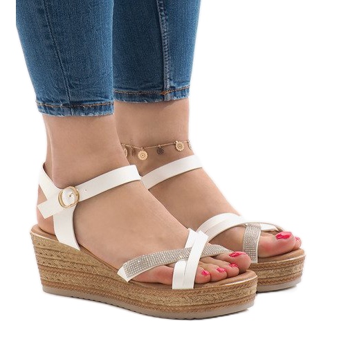 Vita sandaler på WS8816 -plattformen