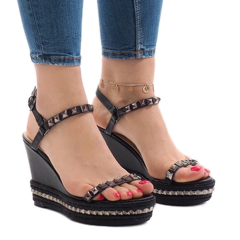 Svarta sandaler på plattformen 1926