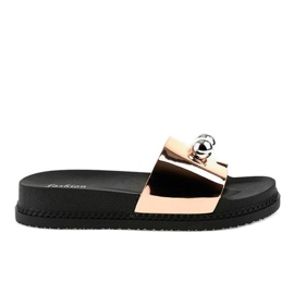 Rosa tofflor med bollar 1819