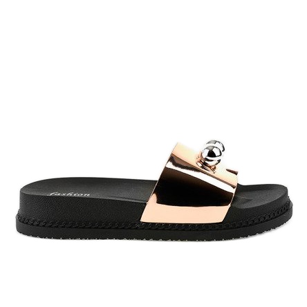 Rosa tofflor med bollar 1819