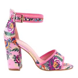 Rosa sandaler på stolpen 77-14